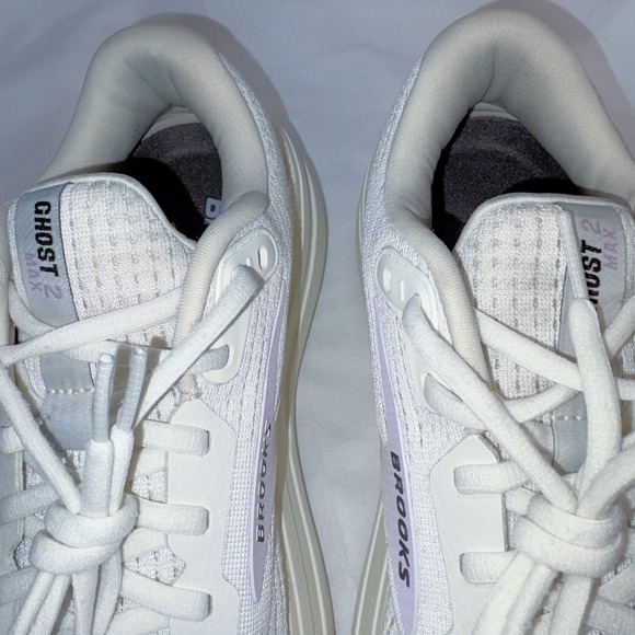 Brooks Ghost Max 2 Womens Size 10.5 Cream Purple Athletic Running Shoes Sneakers - Picture 9 of 16